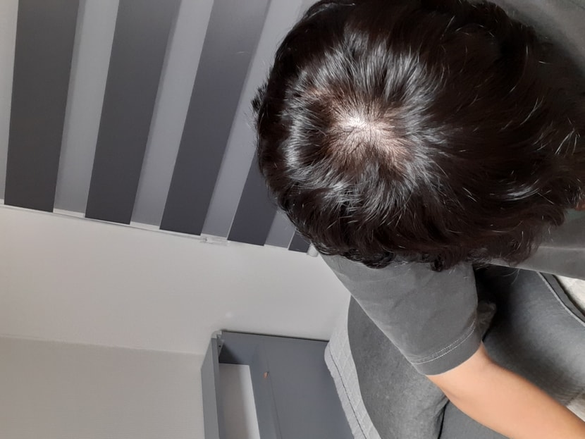 조명바로 밑에서 찍은겁니다..