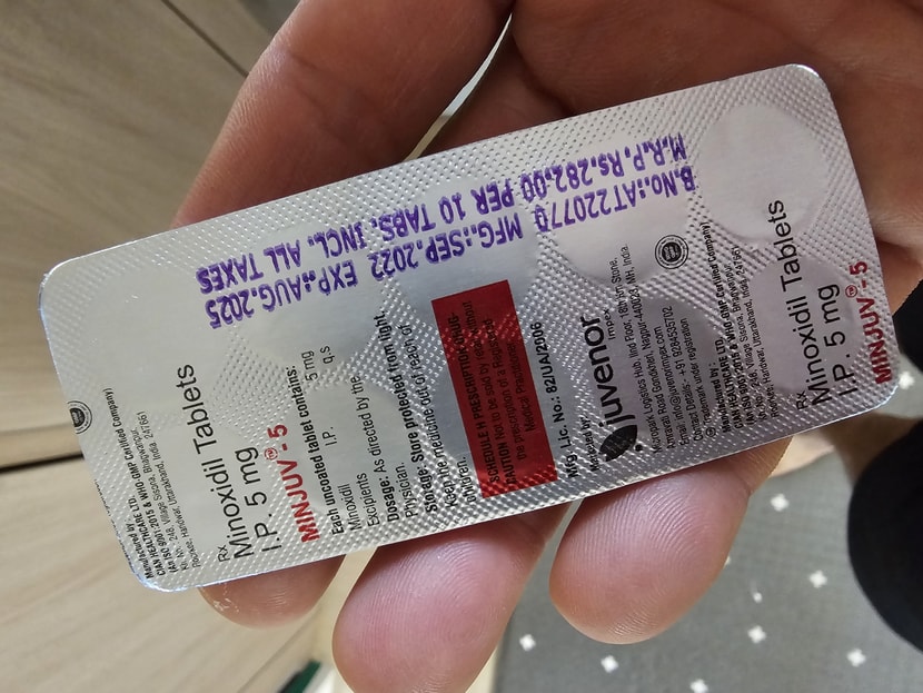 민주브 개봉후 뒷면