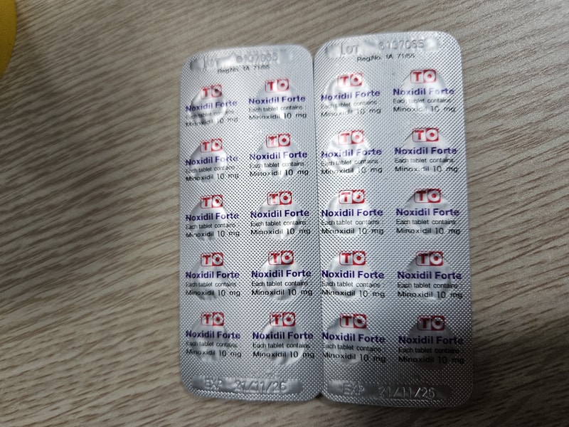 미녹시딜 10mg 사쿠라허브에서 구매 및 복용 후기 입니다.