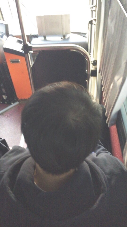 <복용2개월/버스내부라 조명이 없습니다.>