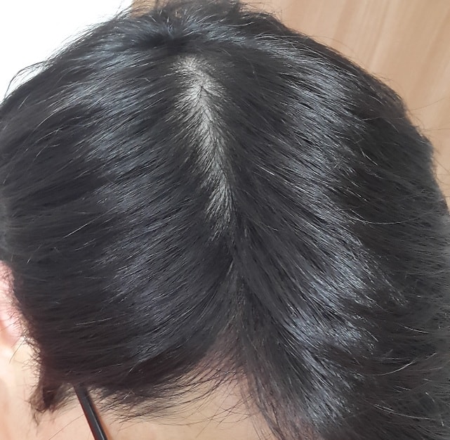 저녁에 수영다녀와서 머리 말린 상태에서 가르마