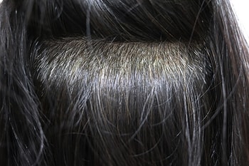 뒷머리는 이만큼 자랐어요 까슬까슬함 ㅋㅋ