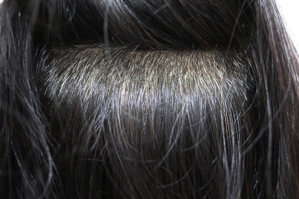 뒷머리는 이만큼 자랐어요 까슬까슬함 ㅋㅋ