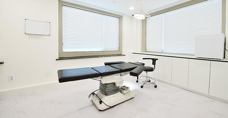 Moment Clinic 홍보이미지