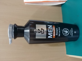 려