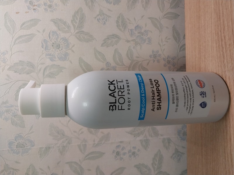 ブラックフォーレルートパワーシャンプーの体験談です。