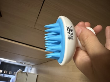 두피 마사지에 이게 최고에요..더 사고싶어요..