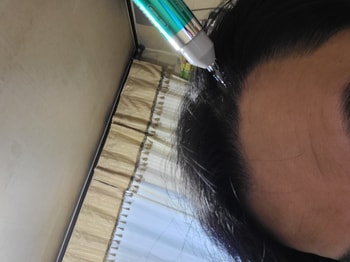 앞 헤어라인에 쏙 발라줍니다 ㅎㅎ