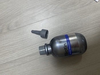 트리트먼트의 경우 캡이 따로 있어 입구 부분을 변경하여 사용하시면 됩니다!