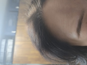 자연스런 볼륨 생김