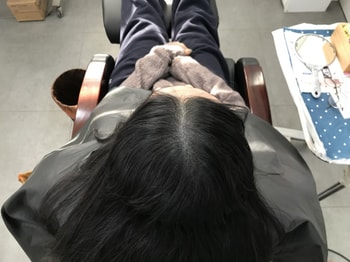 정수리 가르마가 정말 신경쓰였는데 자연스러워요
