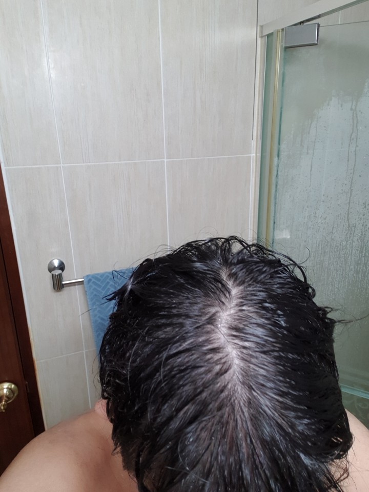 머리 감고 조금 만졌을때 