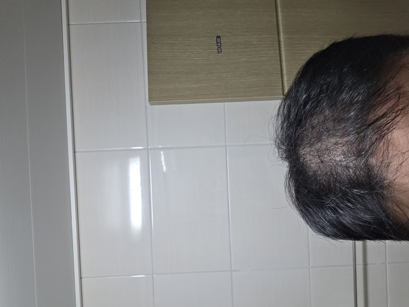 머리손질안하고 찍은사진입니다.