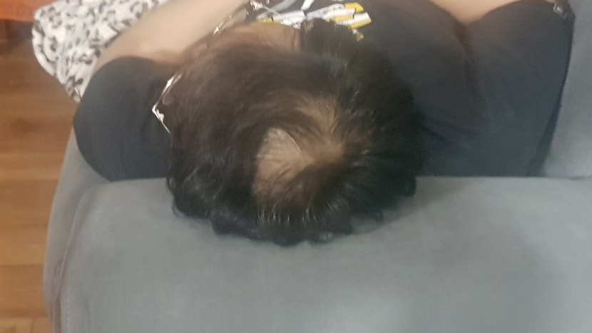어제 저 자고 있을때 집사람이 찍은 사진 입니다 ㅡㅜ