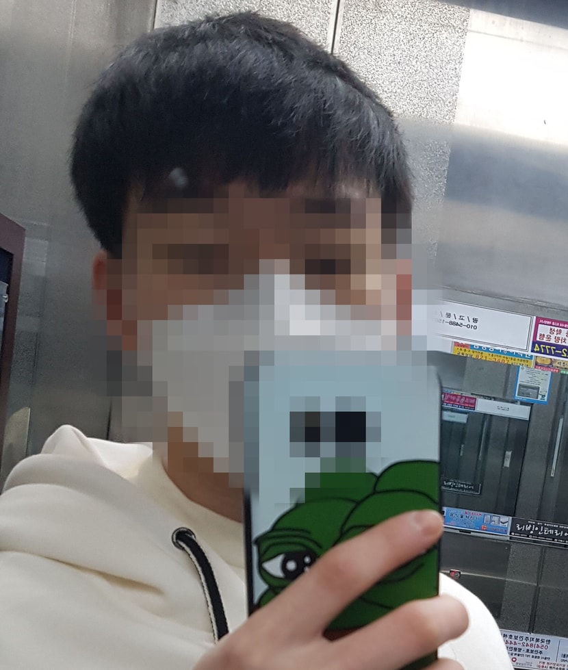 이건 몇달전에 이미 탈모 심하게 온 상태에서 미용실에서 최대한 살려본겁니다.. 근데 지금은 이것도 불가능해요