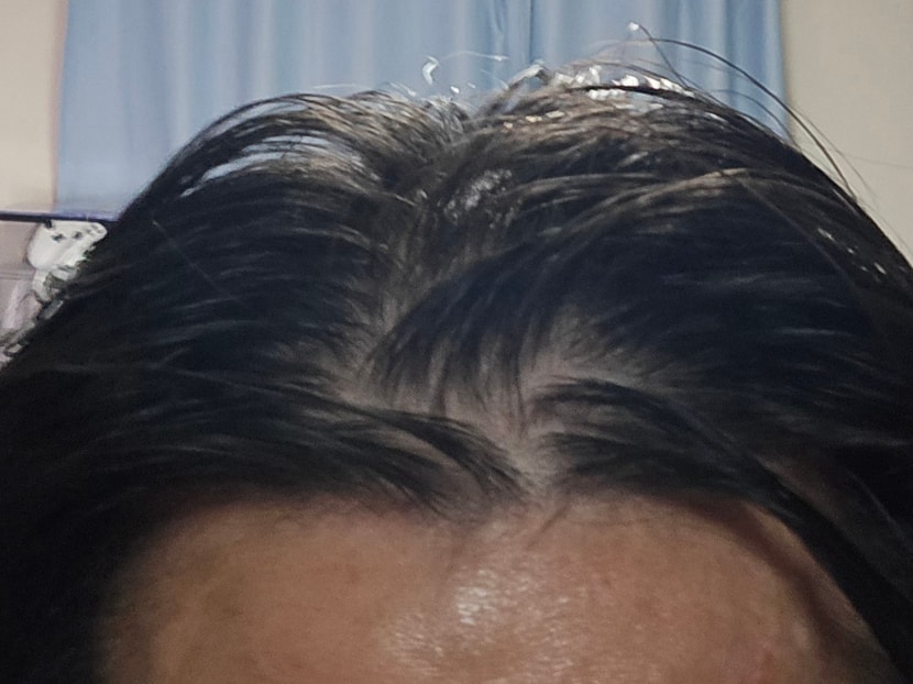 앞머리가 비어있음