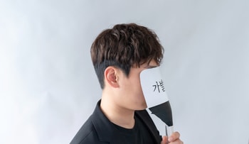 남자 히피펌 부분가발 옆모습