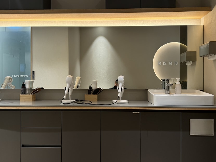 헤어온의원 화장대 넘나 깔꼼합니당