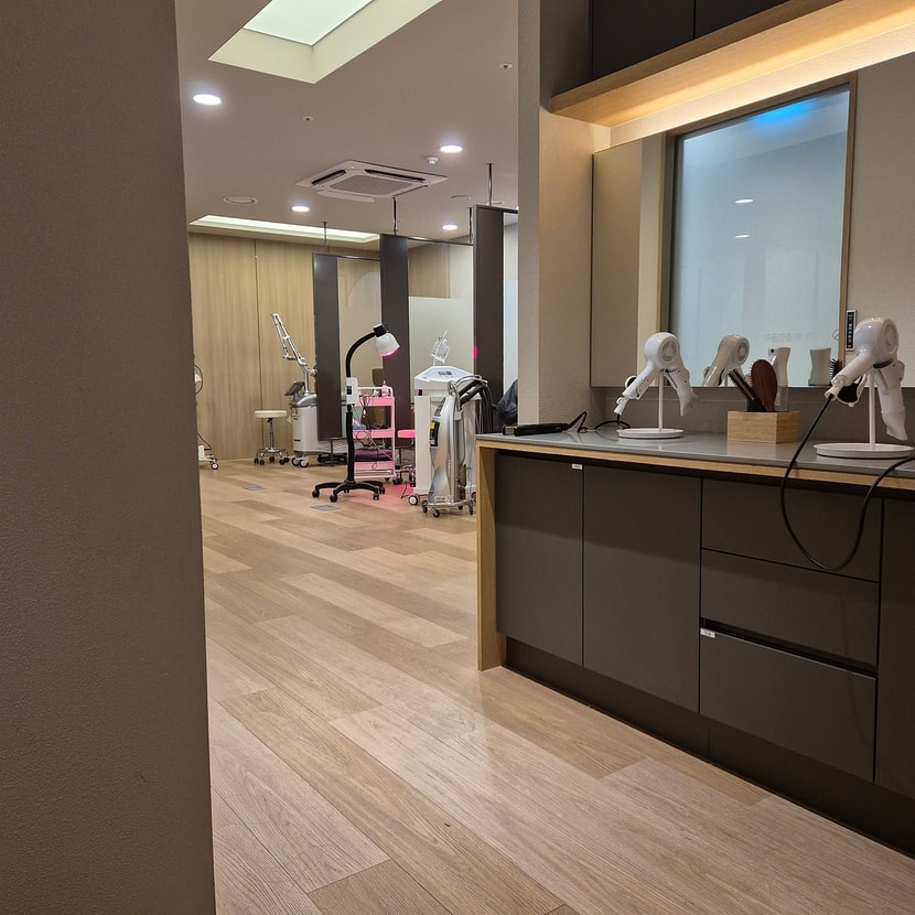 접수 후 잠시 대기하니 치료사 선생님께서 금방 치료실로 안내해주셨습니다