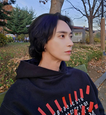 힘 없어보이는 인상에서 부드러운 인상으로