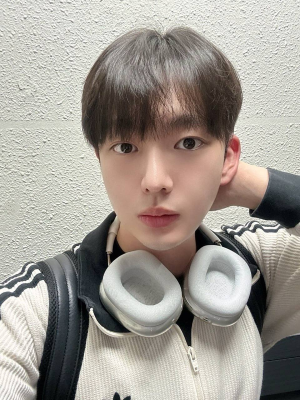 윤곽+눈+코하고 멜로망스 김민석 좀 닮았대여