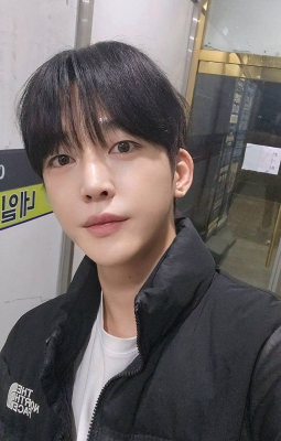 얼굴 불만족.. 윤곽 후, 지금은 만족스럽네요