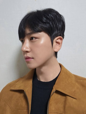 나이 들다보니 전체적으로 마음에 들지 않아서 했습니다. (남자윤곽,눈,코)