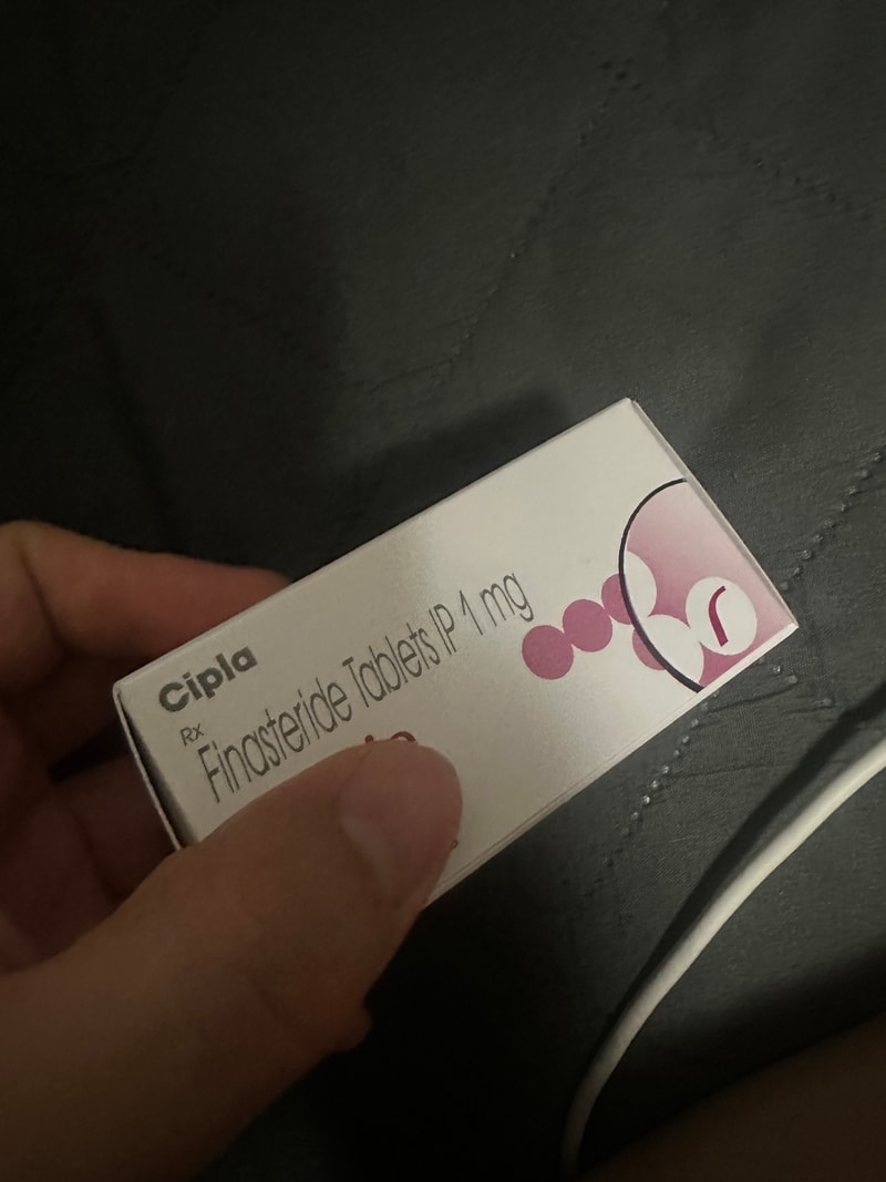 사쿠라허브 핀페시아 탈모약 꾸준히 먹고있는데