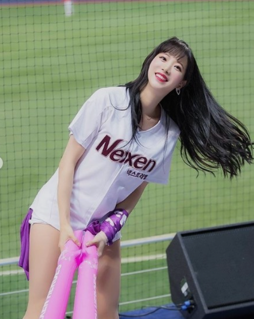 한줄광고-치어리더편사진-김한나.PNG