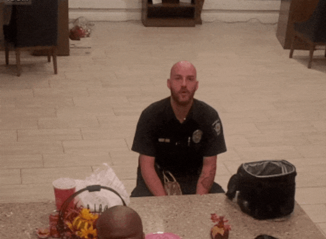 AAFECB18-5A18-438B-9C2E-AC7CAC2D0116.gif