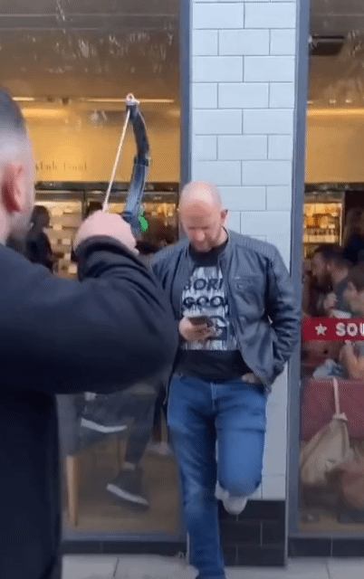 334a721f6e0464f059752b2702386fb40af45a5e.gif