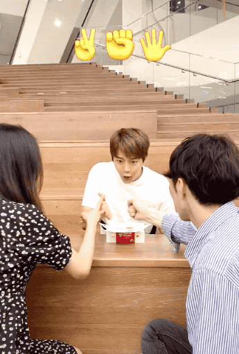 이겼는데 진거같은.....gif