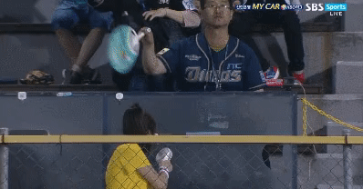 3717961224_WfZthLBm_a539a4577df3cf1af20f9f83d3f956357996aabb.gif