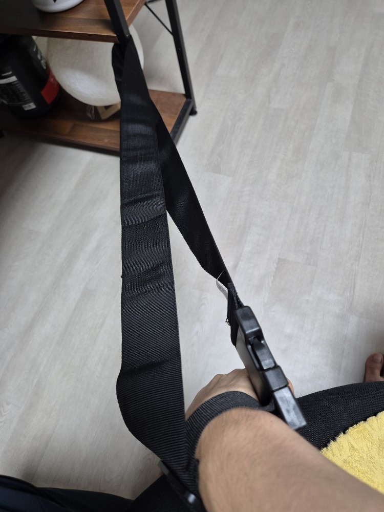 머리긁기방지용 스트랩