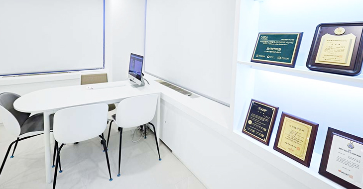 MOAMAN CLINIC 홍보이미지