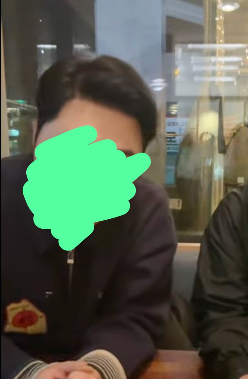 모나라 모발이식하고 머리 자주 올리고 다녀요~