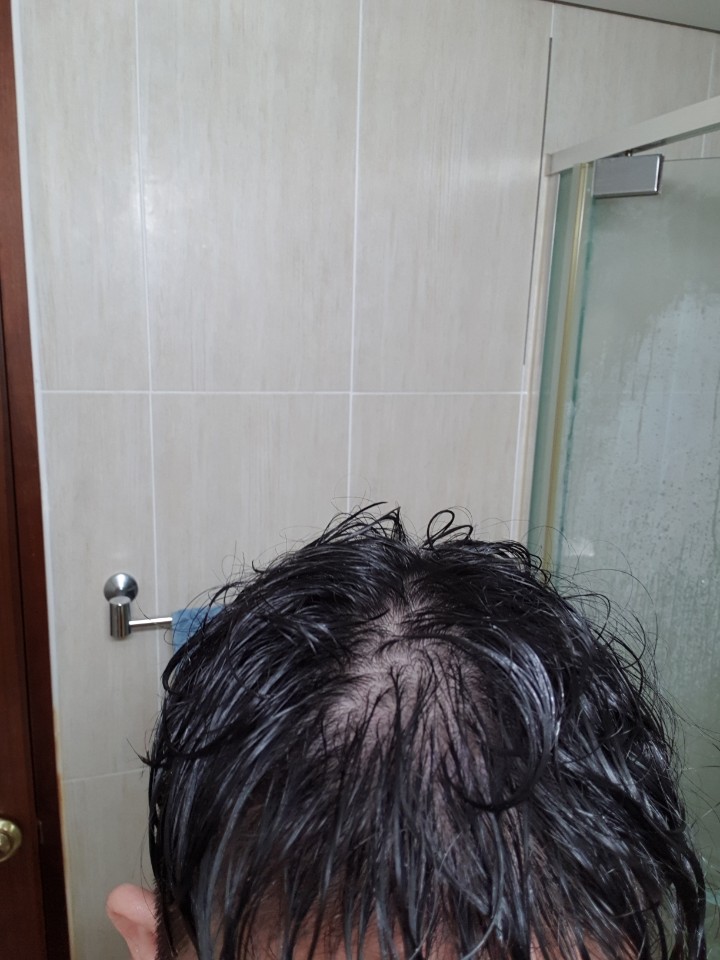 속머리 털리는 중.jpg