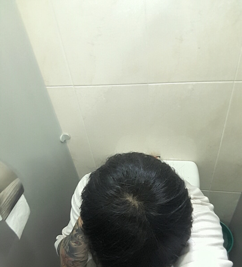 방금찍은조명아래사진