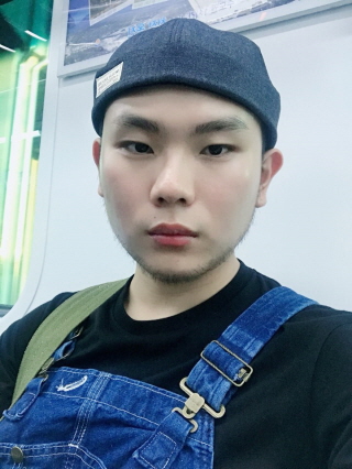 크기변환_앉은자세 정면.jpg